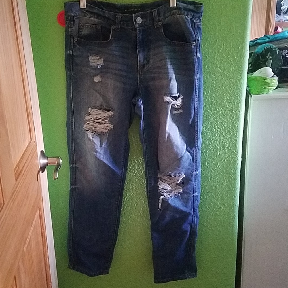 Aeropostale ripped boyfriend jeans